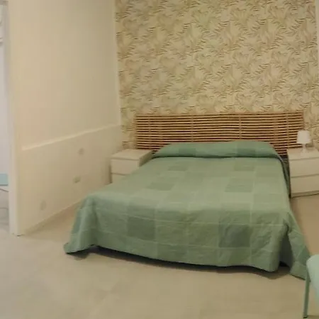 House Near The Beach Giardini Naxos Esterno foto